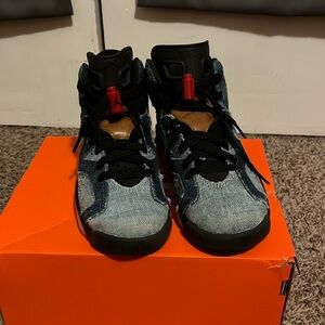 Air Jordan 6 Retro GS 'Washed
Denim'